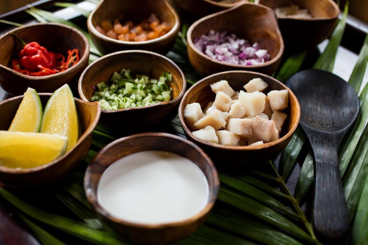 Outrigger Fiji Beach Resort Korotogo Extérieur photo Ingredients for a laksa